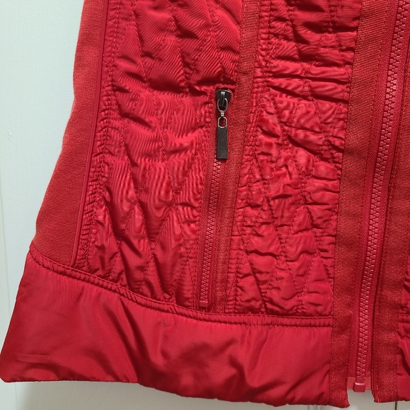 Laura Ashley Red Quilted Puffer Vest S Women's Sleeveless‎ Full Zip pockets - Picture 6 of 16